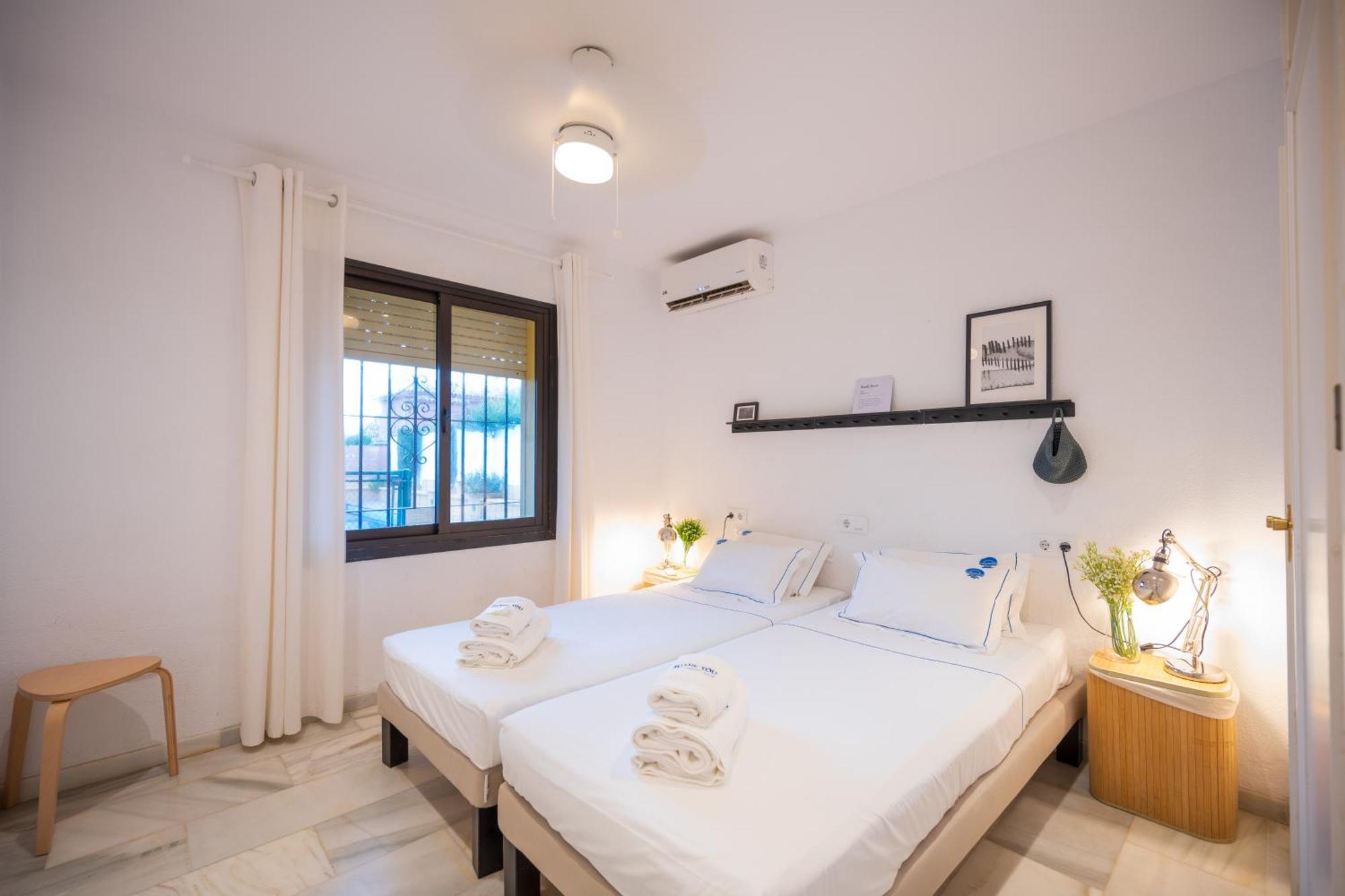Typical Beach House Las Chapas Playa With Heated Pool Marbella Esterno foto