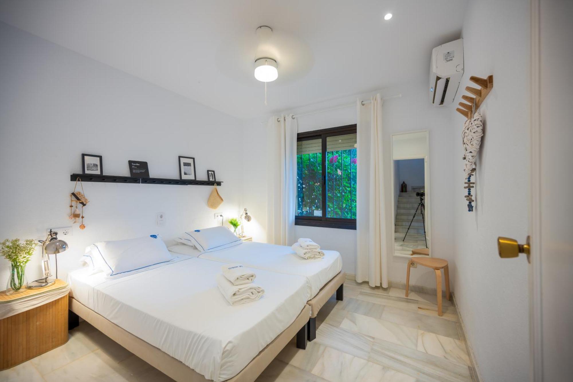 Typical Beach House Las Chapas Playa With Heated Pool Marbella Esterno foto