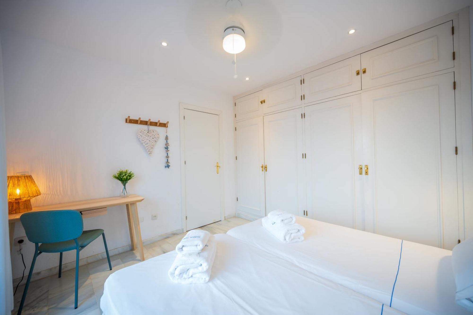 Typical Beach House Las Chapas Playa With Heated Pool Marbella Esterno foto