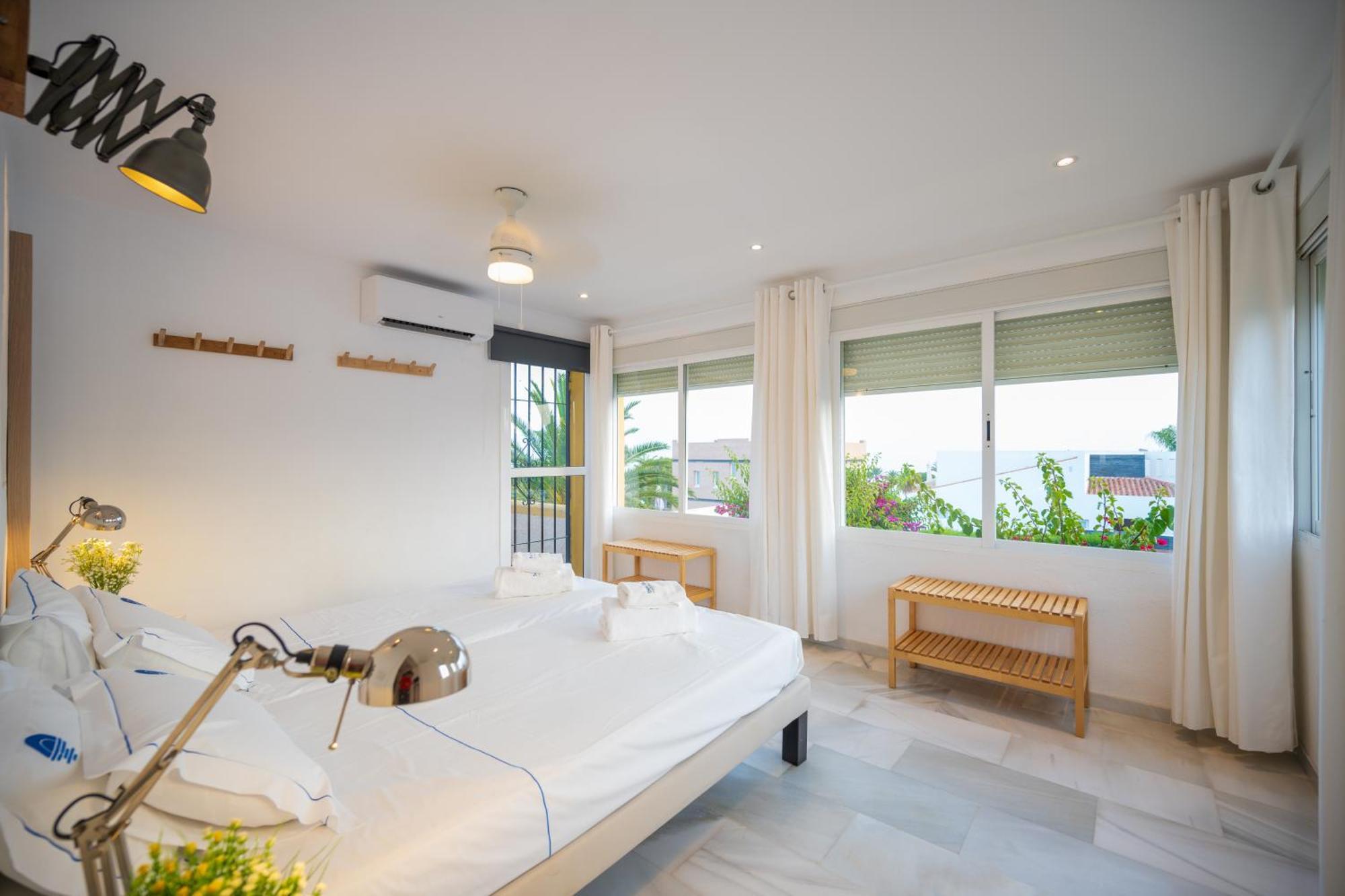 Typical Beach House Las Chapas Playa With Heated Pool Marbella Esterno foto