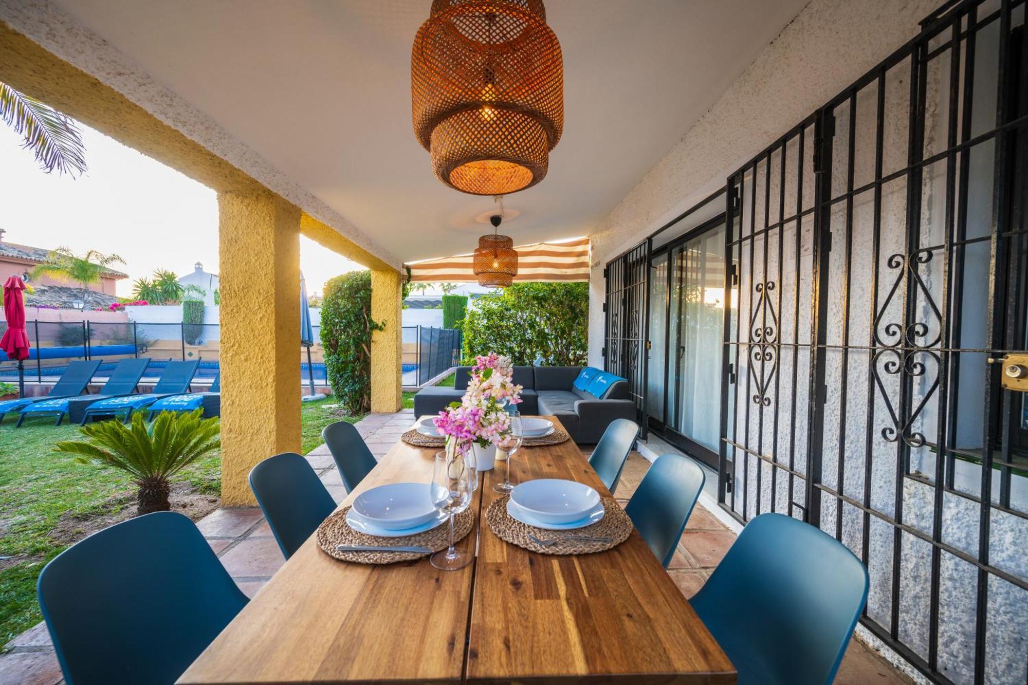 Typical Beach House Las Chapas Playa With Heated Pool Marbella Esterno foto