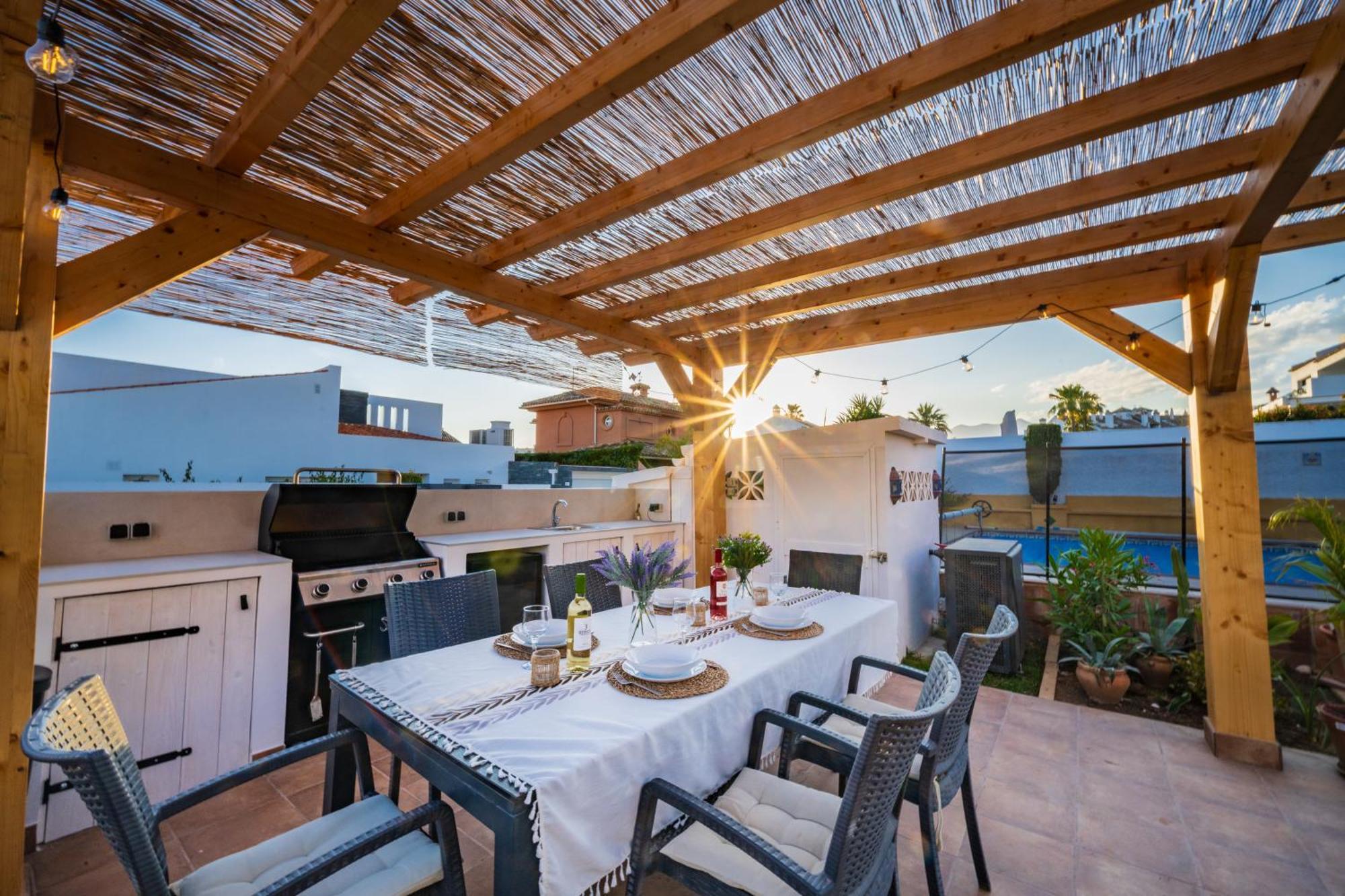 Typical Beach House Las Chapas Playa With Heated Pool Marbella Esterno foto